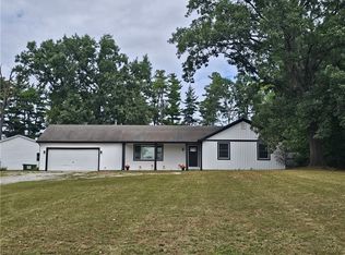 1097 County Road 700 N, Toledo, IL 62468