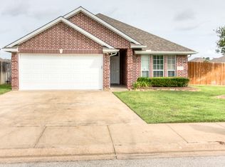 917 Orchid St, College Station, TX 77845