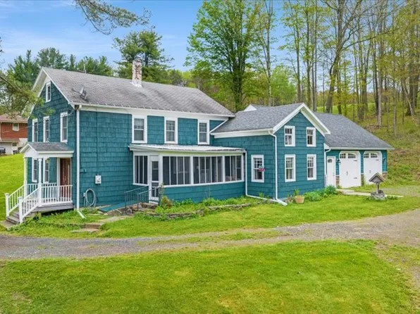 1049 Old State Rd, Binghamton, NY 13904