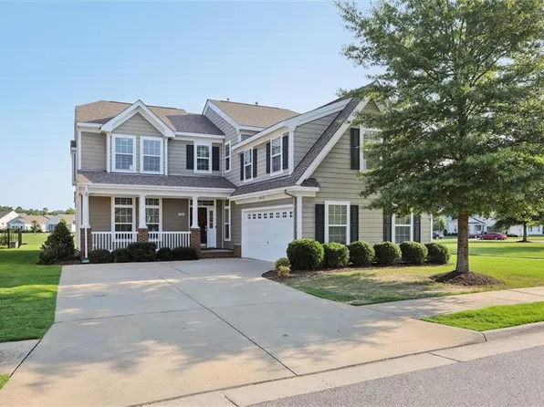 5002 Kings Grant Cir, Suffolk, VA 23434