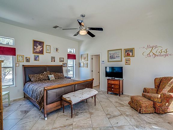 4th image of 29333 N Vista Blvd