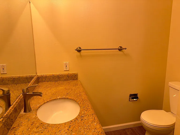 101 Glen Eyrie Avenue — Photo 12