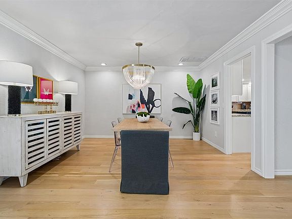 3rd image of 13001 Burlingame Ave