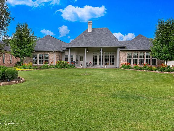 2nd image of 101 Stonebridge Blvd