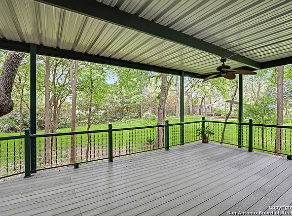 2nd image of 7702 Shady Hollow Ln