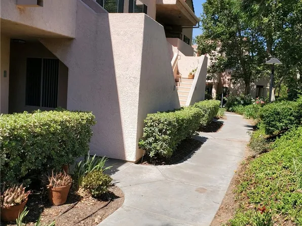 24438 Leonard Tree Ln Unit 102, Santa Clarita, CA 91321