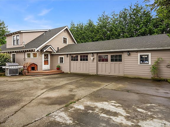 2nd image of 8215 384th Ave SE