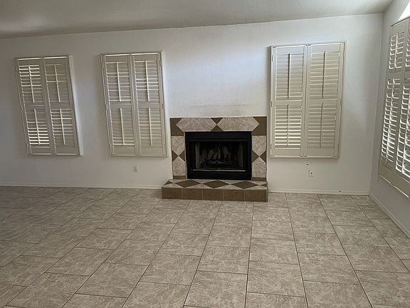 5th image of 1936 E Rockwood Dr
