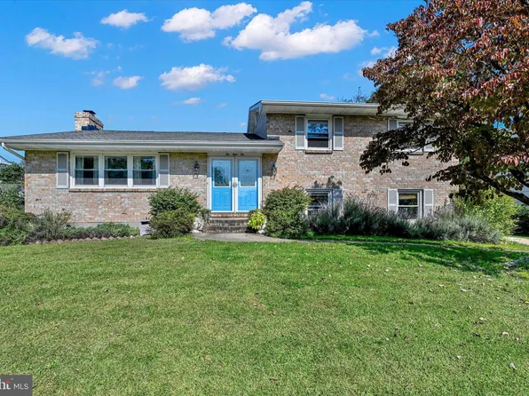 10810 Lakespring Way, Cockeysville, MD 21030