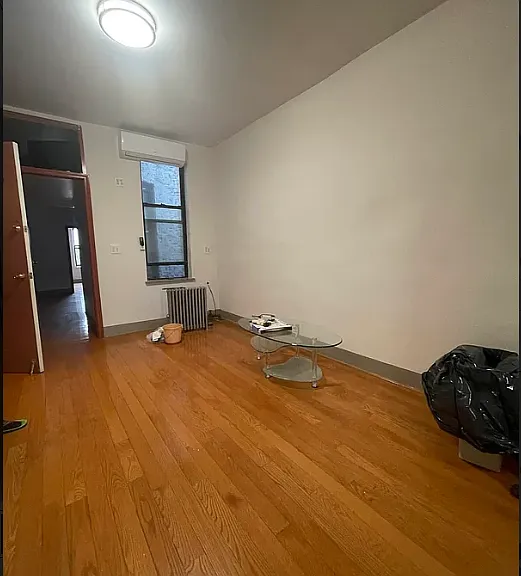 185 Menahan St #3E — Photo 4