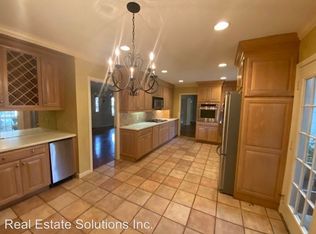 1770 Douglass Dr, Jackson, MS 39211