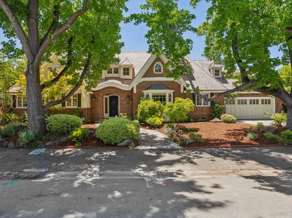 845 Windsor Dr, Menlo Park, CA 94025