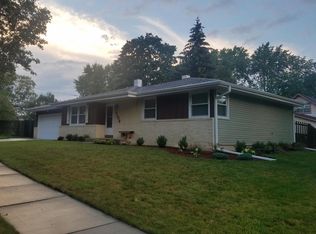 4206 89th St, Kenosha, WI 53142