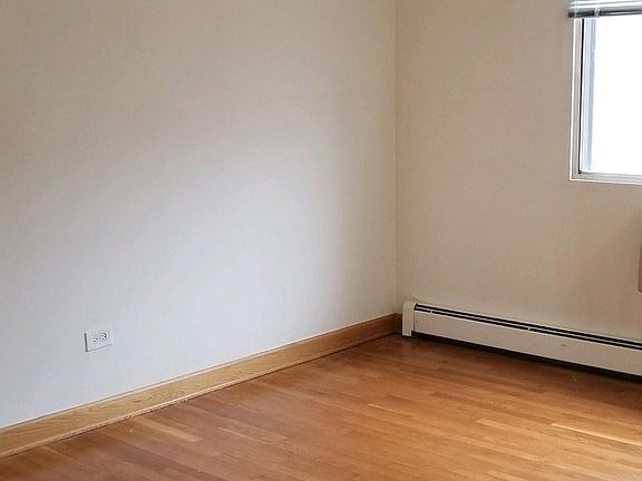 4th image of 432 W Wellington Ave #512