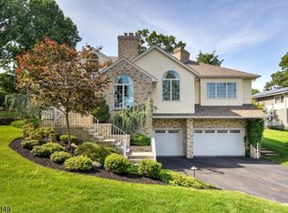 27 Prospect Rd, Wayne, NJ 07470