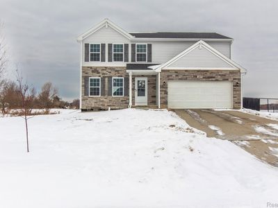 2884 Berkshire St, Lapeer, MI, 48446