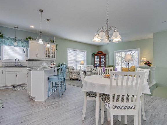 4th image of 2487 Sawtooth Ct
