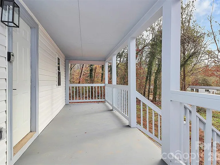 55 Dunn St — Photo 1