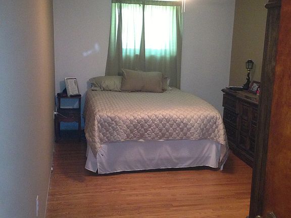 4th image of 121 Linwood Ave