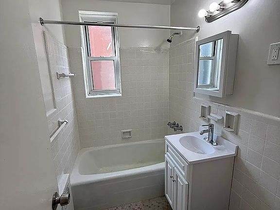 4th image of 1600 Caton Ave APT 6C