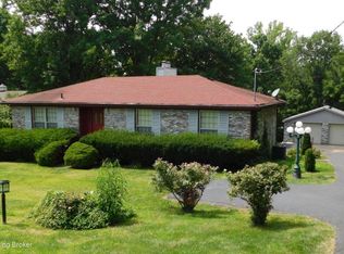 3735 Echo Valley Cir, La Grange, KY 40031