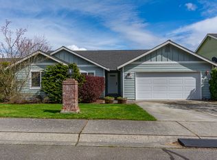 1669 NW Camellia Loop, Oak Harbor, WA 98277