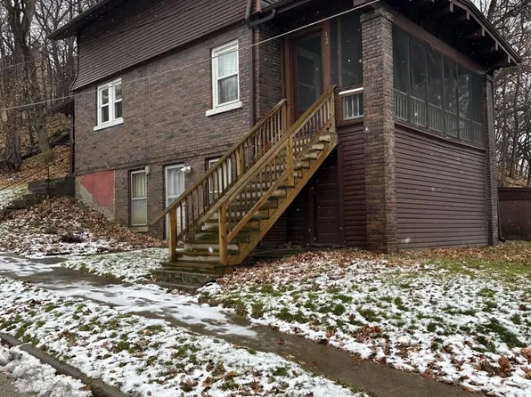 32 Diagonal St, Savanna, IL 61074
