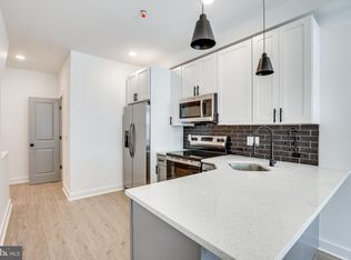 922 W Arizona St #1, Philadelphia, PA 19133
