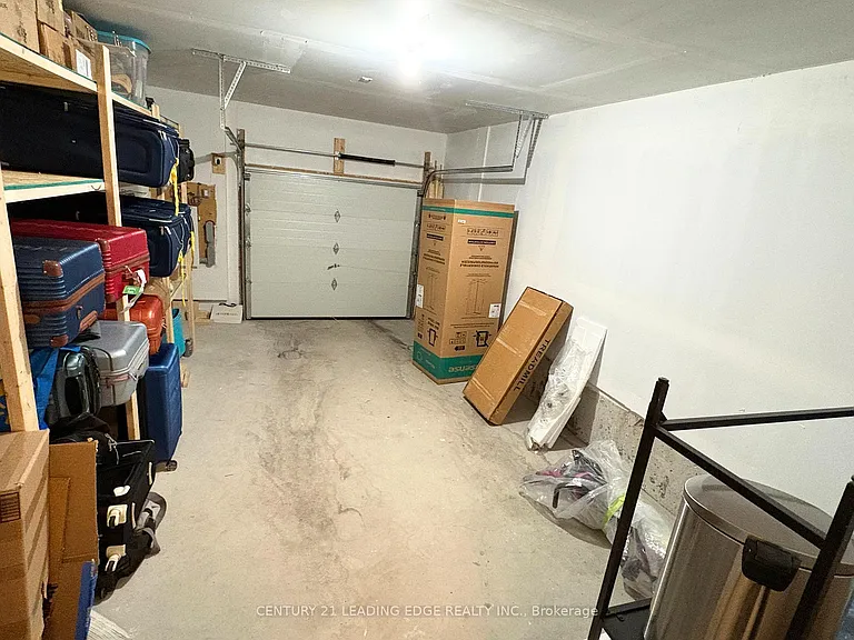 9 Spruce Pines Cres #5 — Photo 11