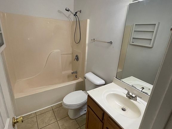 4th image of 1105 Brian St Unit A