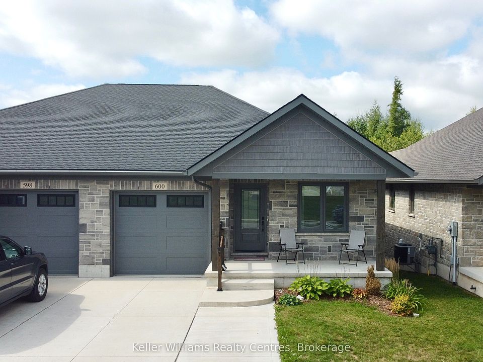 1st image of 600 25th Ave