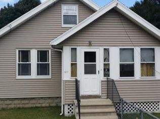 317 Essex St, Saugus, MA 01906