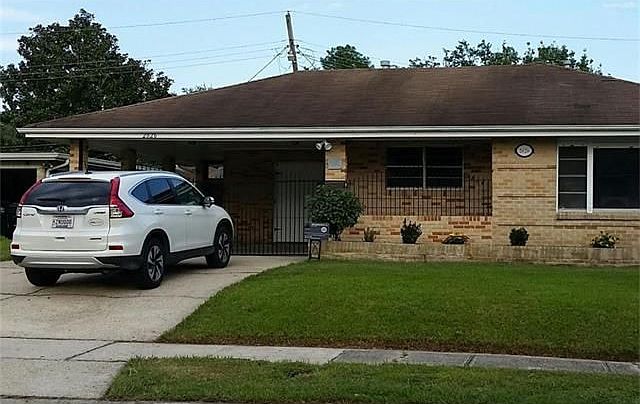 1st image of 2826 Somerset Dr