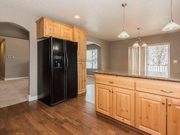 3rd image of 1717 Brookview Dr