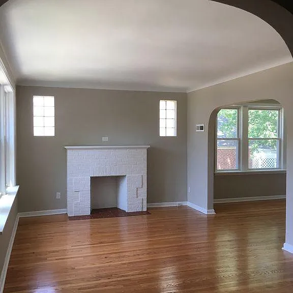 6911 Nashville Ave — Photo 4