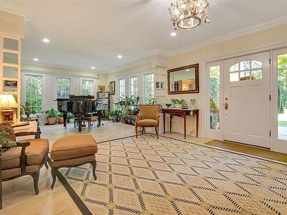 2nd image of 5 Country Ln