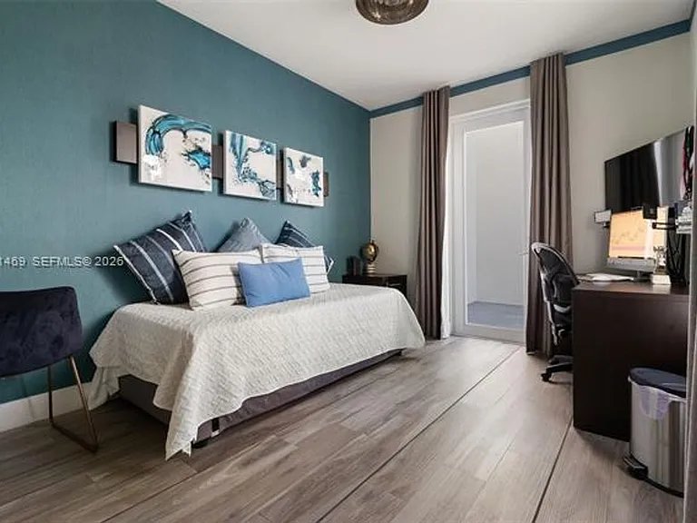 6306 NW 104th Path #Townhouse 6306 — Photo 10