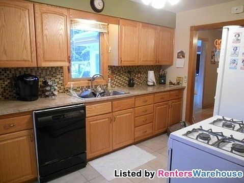 2nd image of 444 13th Ave S