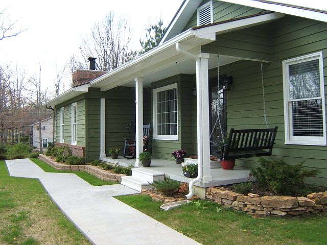 1st image of 1214 Perimeter Dr