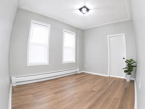 5th image of 350 Princeton Ave APT 2