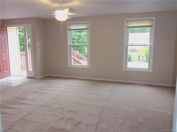 3rd image of 6131 Manuel Ct