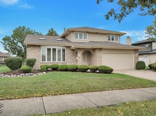 15718 Chapel Hill Rd, Orland Park, IL 60462