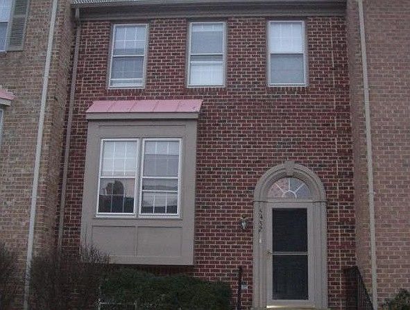 1st image of 5432 Middlebourne Ln