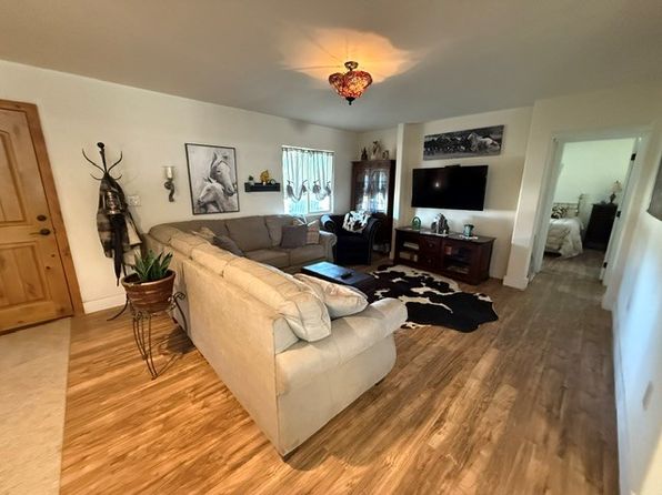 1724 E Ironwood Dr #1/2