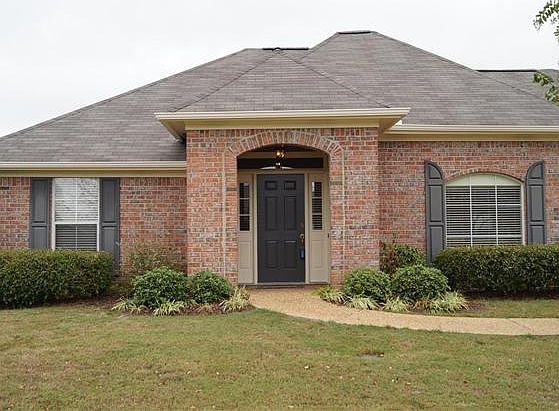 1st image of 111 Sherwood Dr