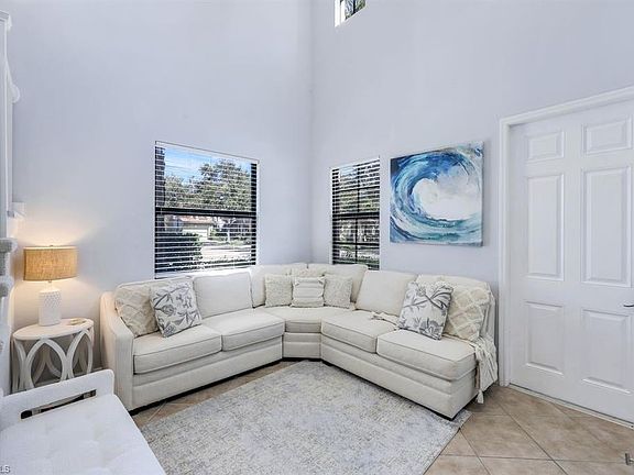 5th image of 1103 Medan CT S #41