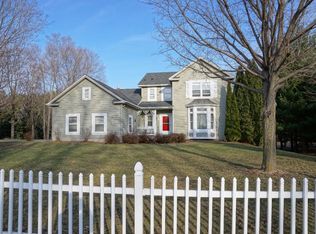 4240 Dodd Rd, Eagan, MN 55123