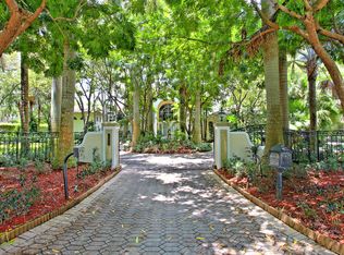 9320 SW 61st Ct, Pinecrest, FL 33156