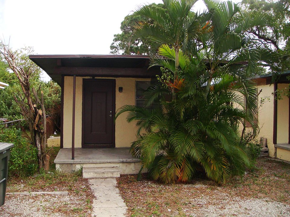 1st image of 836 NW 15th Ave