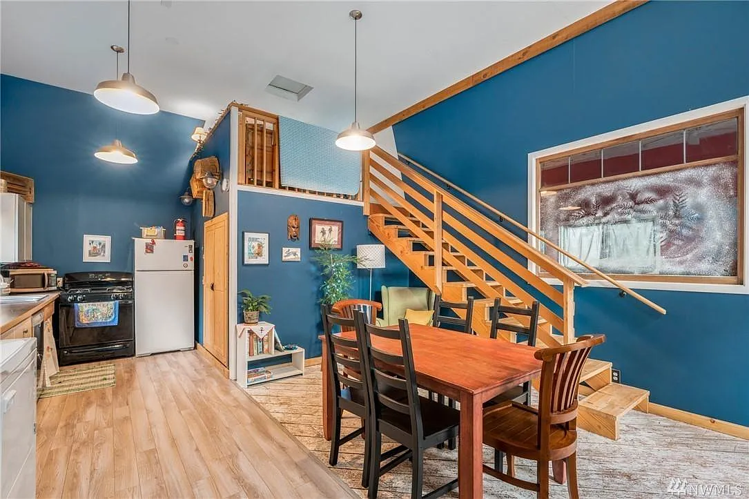6741 Murray Ave SW — Photo 3